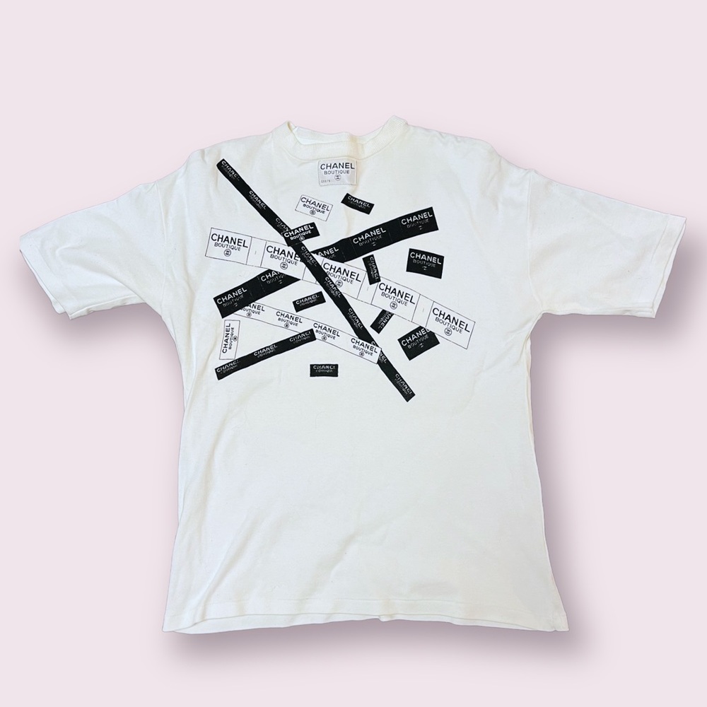 RARE Vintage CHANEL t-shirt